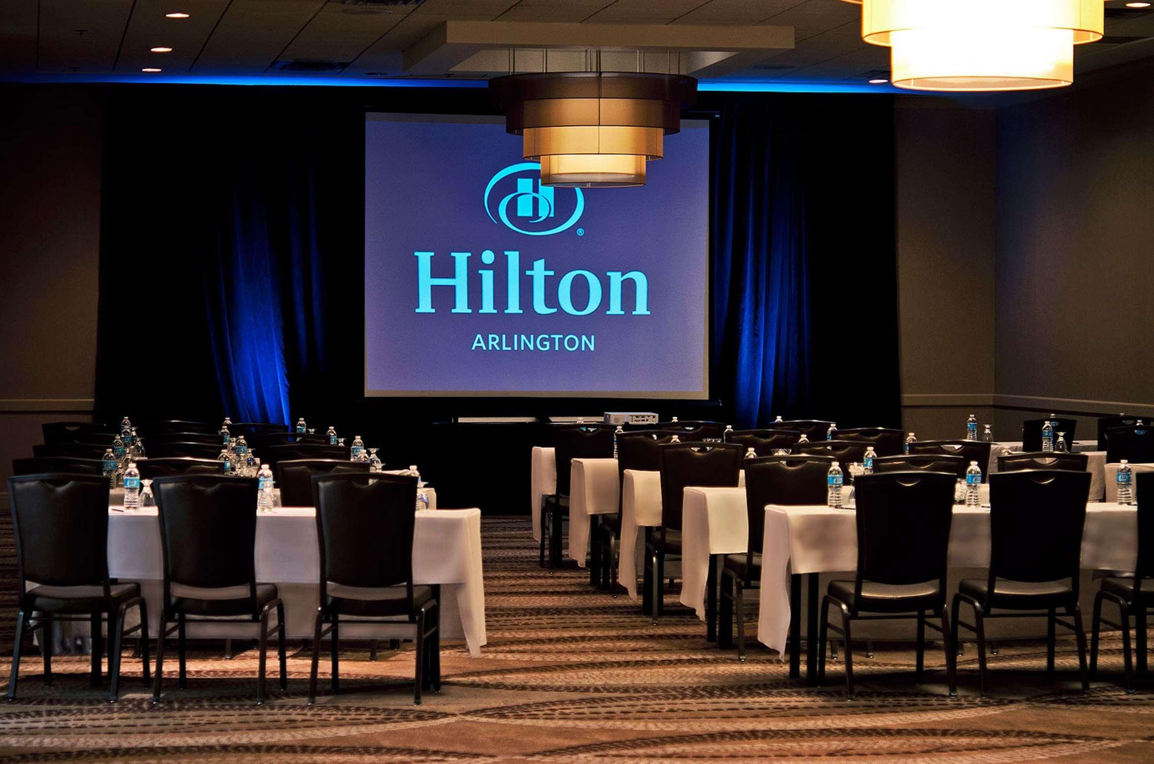 Hilton Arlington Hotel Екстериор снимка