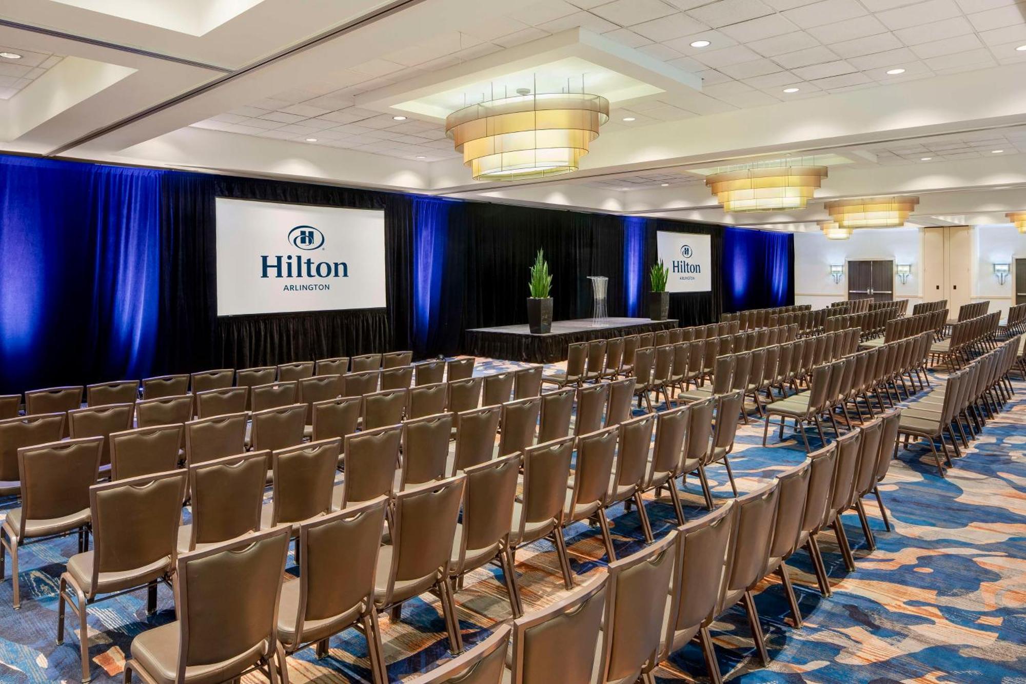 Hilton Arlington Hotel Екстериор снимка